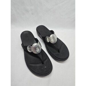 Crocs Womens 7 Sanrah Hammered Metal Circle Wedge Thong Black Sandals- FLAWED